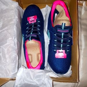 Skechers sneakers